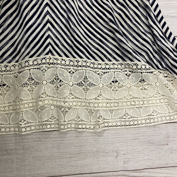 Hazel 100% cotton striped dress with lace size medium women - Picture 9 of 13